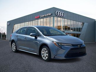 Used 2021 Toyota Corolla LE image 1