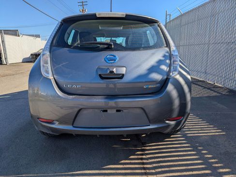 Used 2016 Nissan Leaf SL w/ Premium Package image 4