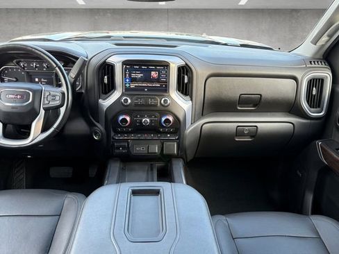 Used 2021 GMC Sierra 1500 SLT image 3