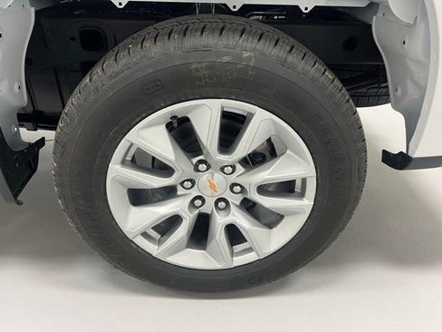 New 2026 Chevrolet Silverado 1500 Custom AWD/4WD image 5