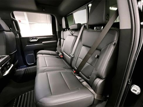 Used 2025 Chevrolet Silverado 2500 LTZ image 22