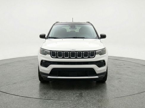 Used 2025 Jeep Compass Limited image 2