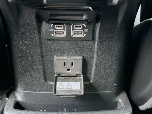 Used 2023 Jeep Wrangler Unlimited w/ Sun & Screen Package AWD/4WD image 17