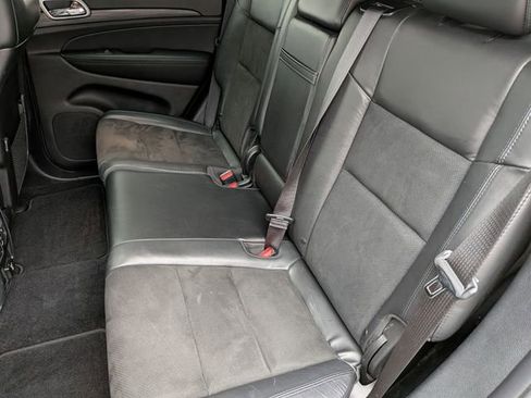 Used 2020 Jeep Grand Cherokee Altitude AWD/4WD image 21