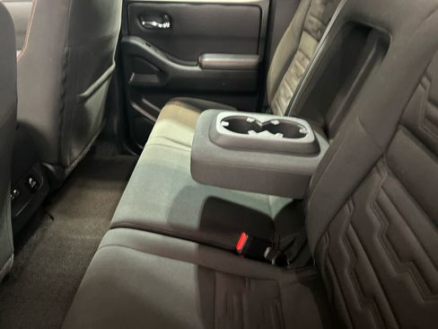 Used 2023 Nissan Frontier PRO-4X w/ Pro Convenience Package AWD/4WD image 5