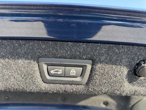 Used 2023 BMW 530i w/ Convenience Package image 10