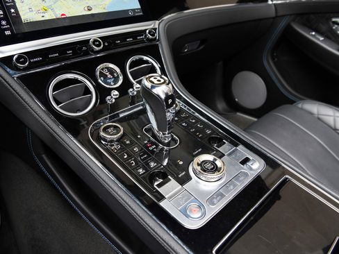 Used 2020 Bentley Continental GT image 15