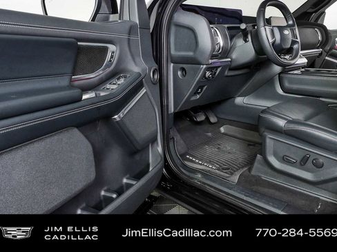 Used 2025 Ford Expedition Max Platinum w/ Stealth Appearance Package AWD/4WD image 8