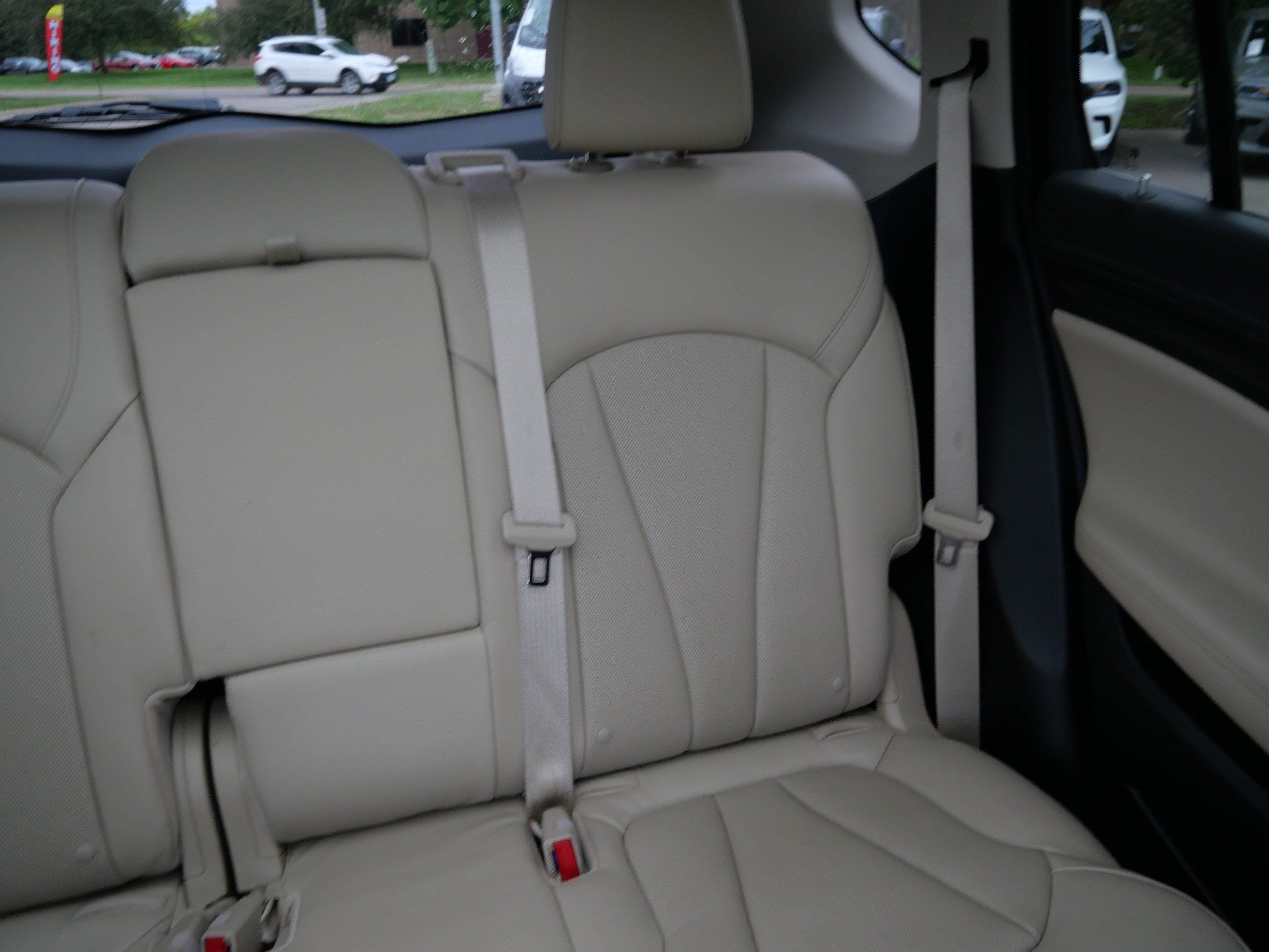 Used 2020 Buick Envision Essence AWD/4WD image 14