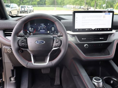 Certified 2026 Ford Explorer ST-Line RWD image 18