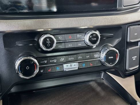 Used 2025 Ford F350 Platinum w/ Platinum Plus Package AWD/4WD image 19