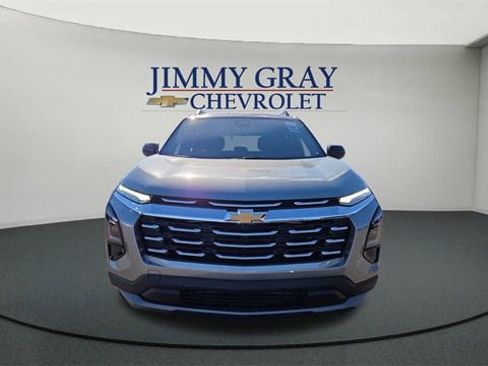 New 2026 Chevrolet Equinox LT w/ Convenience Package II image 8