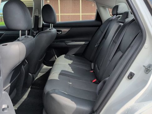 Used 2014 Nissan Altima 2.5 SL w/ Moonroof Package FWD image 24