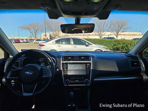 Used 2018 Subaru Outback 3.6R Touring image 7