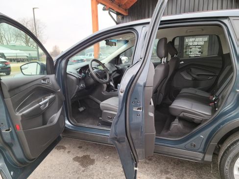 Used 2019 Ford Escape SE image 7