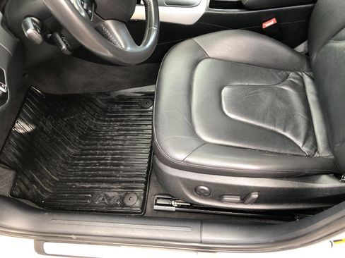 Used 2009 Audi A4 2.0T Premium image 11