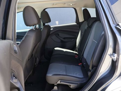 Used 2015 Ford Escape SE FWD image 11