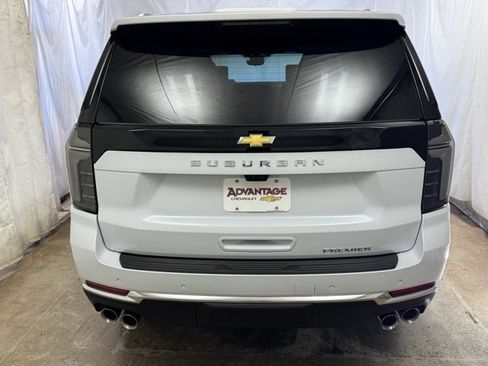 New 2026 Chevrolet Suburban Premier image 6