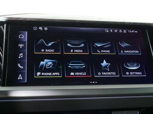 New 2026 Audi Q4 e-tron Premium image 14