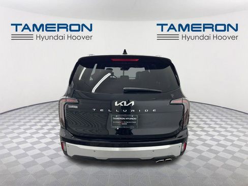 Used 2024 Kia Telluride EX FWD image 4