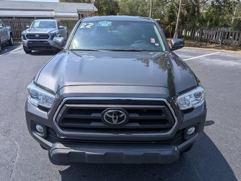 Used 2022 Toyota Tacoma SR5 RWD image 8