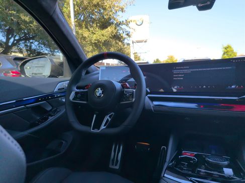 Used 2026 BMW M5 w/ Carbon Package image 30