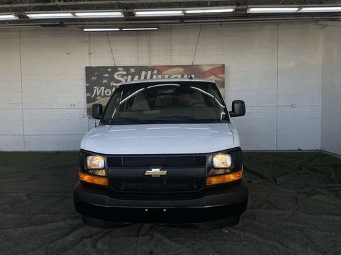 Used 2017 Chevrolet Express 2500 LS image 8