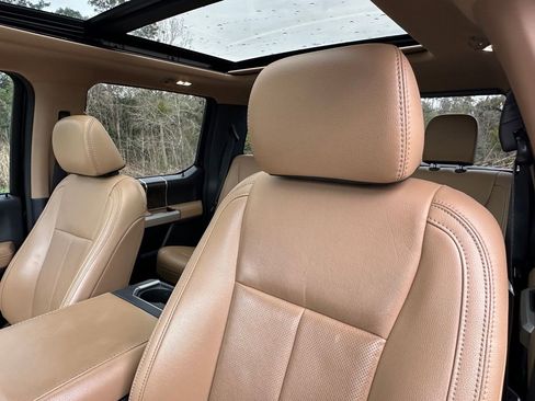 Certified 2022 Ford F250 Lariat w/ Lariat Ultimate Package image 9