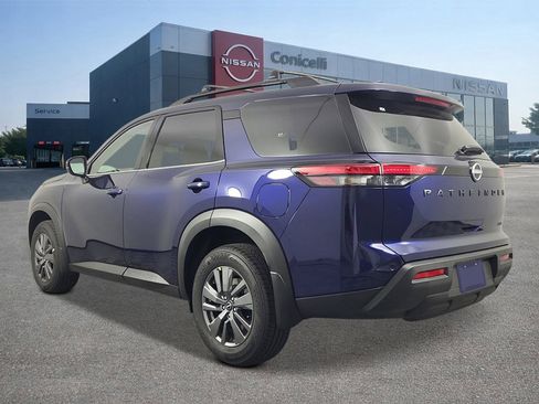 New 2025 Nissan Pathfinder SV w/ Black Appearance Package image 3