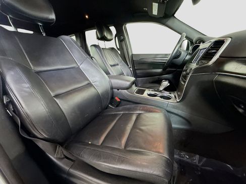Used 2018 Jeep Grand Cherokee Limited image 29