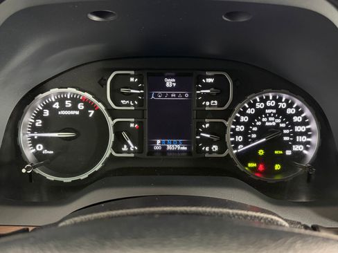 Used 2020 Toyota Tundra Limited w/ Limited Premium Package AWD/4WD image 18