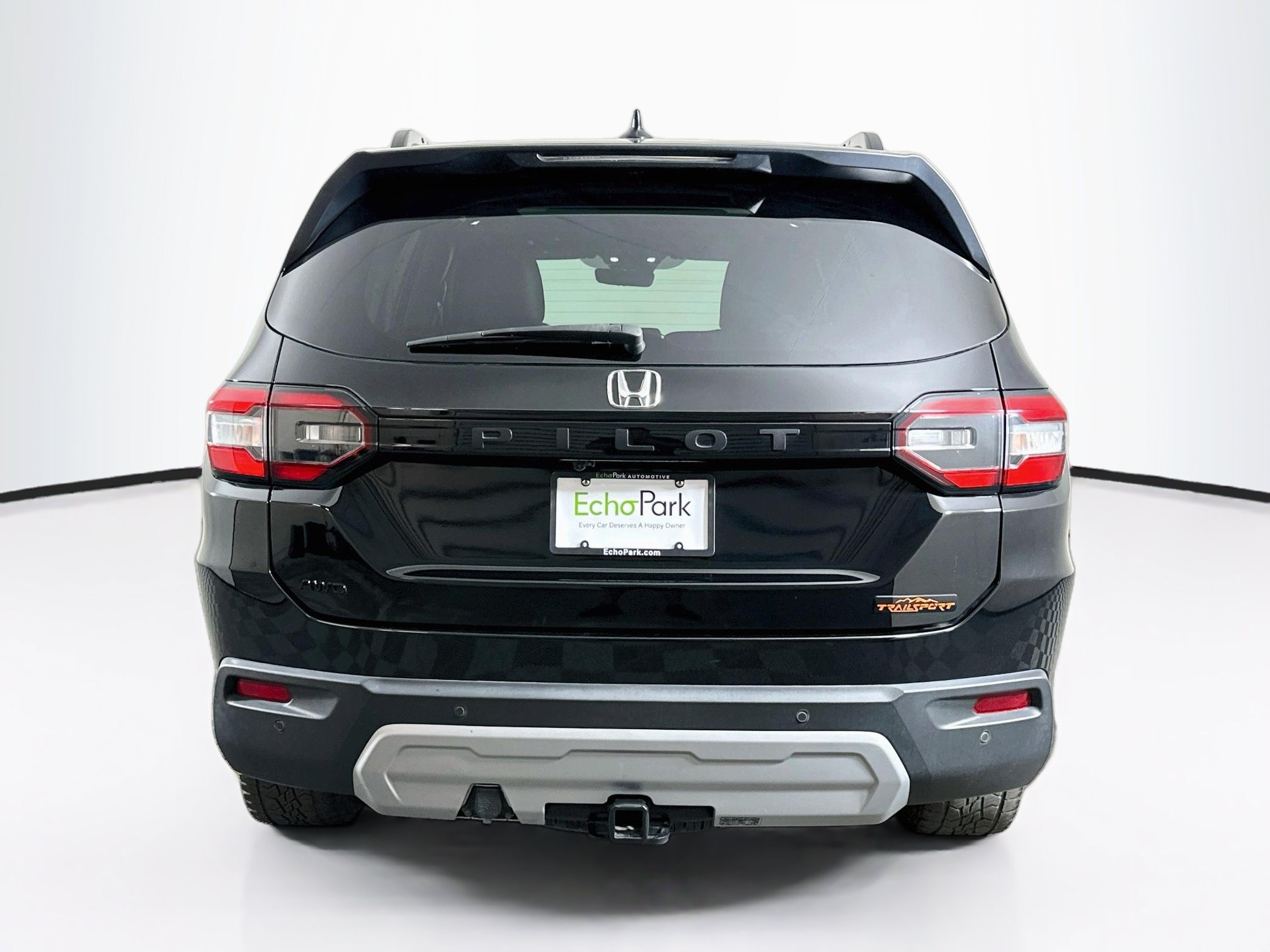 Used 2023 Honda Pilot TrailSport image 7