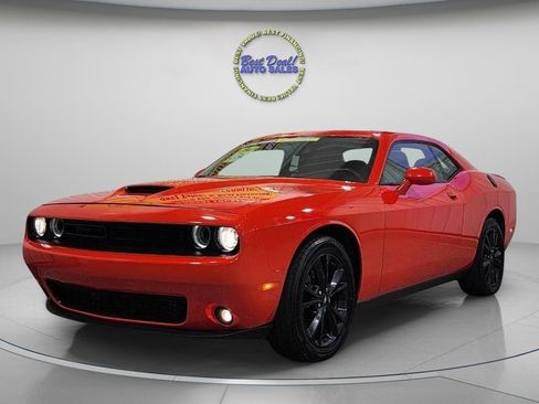 Used 2020 Dodge Challenger GT w/ Blacktop Package AWD/4WD image 1