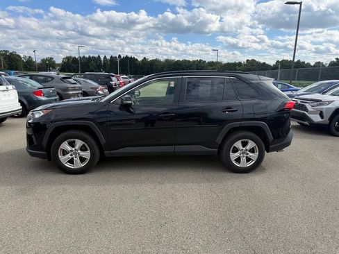 Used 2019 Toyota RAV4 XLE w/ Convenience Package AWD/4WD image 13