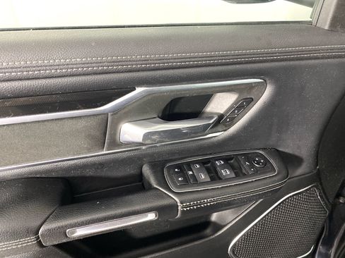 Used 2019 RAM 1500 Laramie w/ Sport Appearance Package AWD/4WD image 14