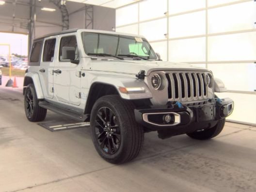 Used 2023 Jeep Wrangler Unlimited Sahara w/ Cold Weather Group AWD/4WD image 1