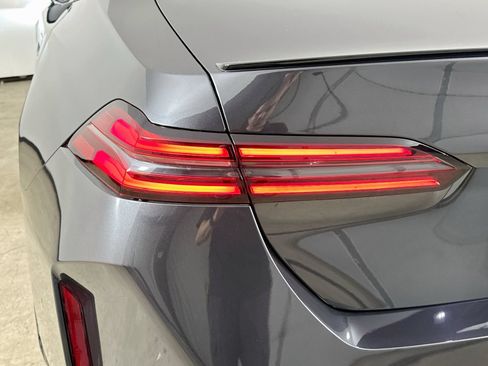 Used 2025 BMW M5 w/ Executive Package AWD/4WD image 12