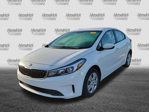 Used 2018 Kia Forte LX image 4