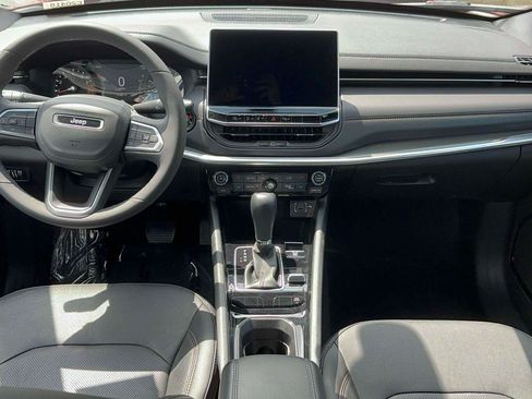 Used 2023 Jeep Compass Limited AWD/4WD image 11