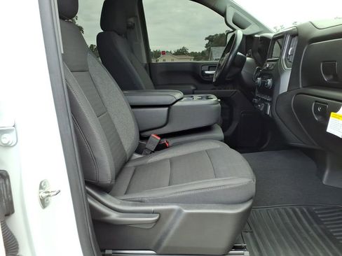 Used 2024 Chevrolet Silverado 2500 Custom w/ Custom Value Package AWD/4WD image 12