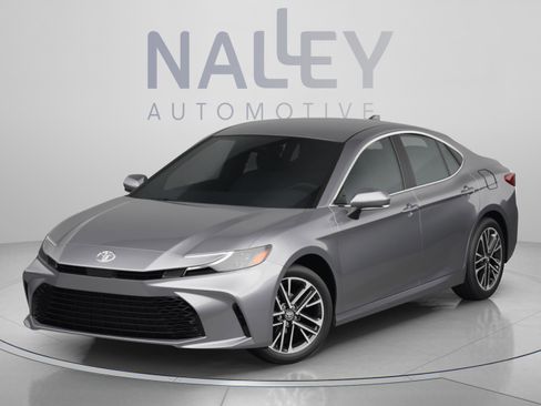 Certified 2025 Toyota Camry XLE FWD image 9