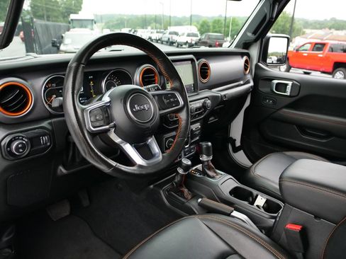Used 2023 Jeep Gladiator Mojave w/ Cold Weather Group AWD/4WD image 26