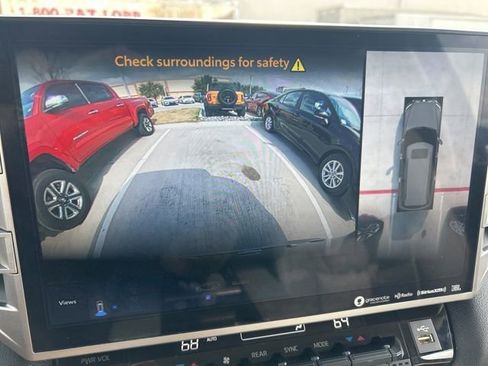 Used 2023 Toyota Sequoia Limited image 20