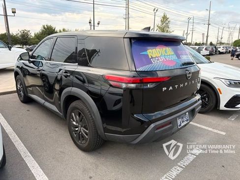 Used 2022 Nissan Pathfinder S FWD image 10