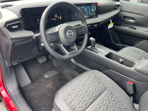 New 2026 Nissan Kicks SV w/ SV Premium Package image 6