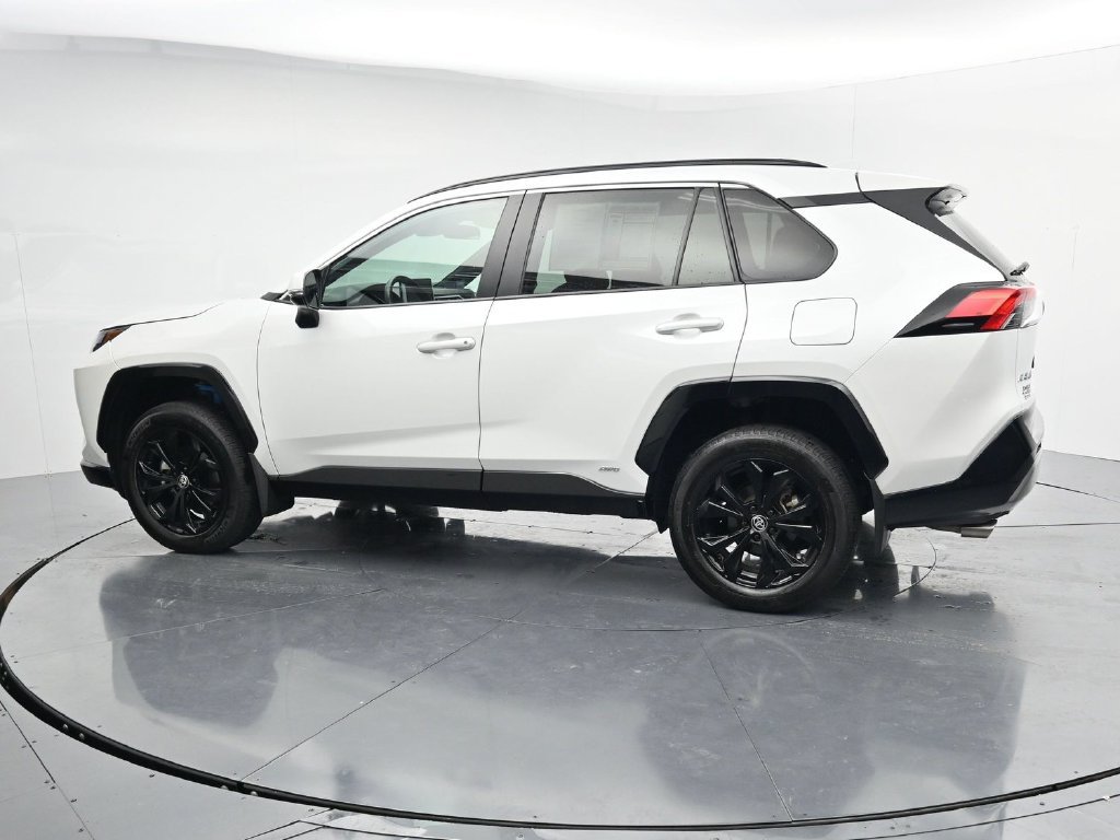 Used 2024 Toyota RAV4 SE AWD/4WD image 5