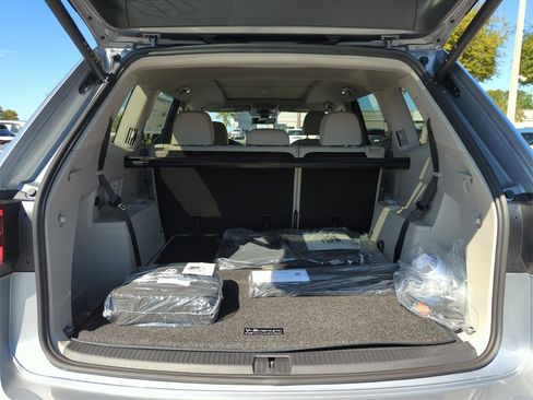 New 2026 Volkswagen Atlas SEL Premium R-Line image 15