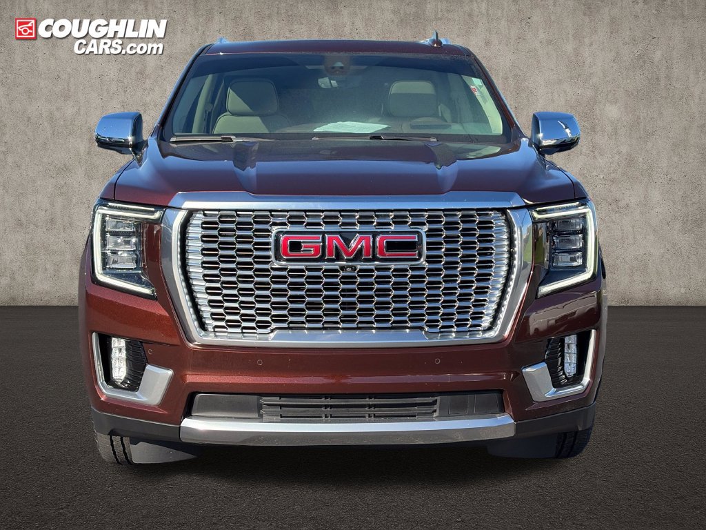 Used 2022 GMC Yukon Denali w/ Denali Ultimate Package AWD/4WD image 2