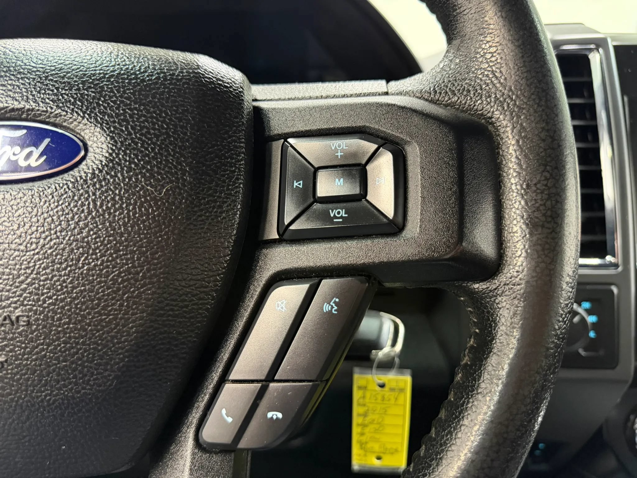 Used 2015 Ford F150 XLT w/ Equipment Group 302A Luxury AWD/4WD image 33