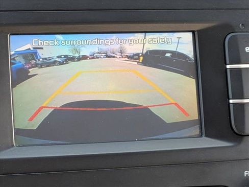 Used 2015 Kia Sedona LX FWD image 14